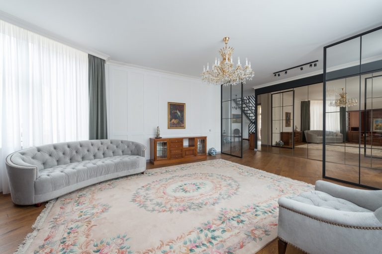 What are the benefits of upsizing in Embrun?