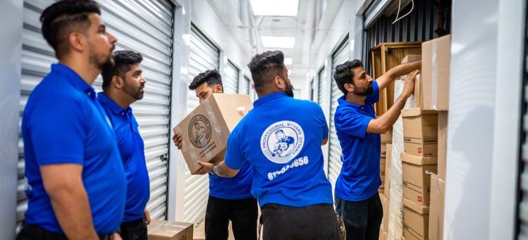 professional movers ottawa moving crew