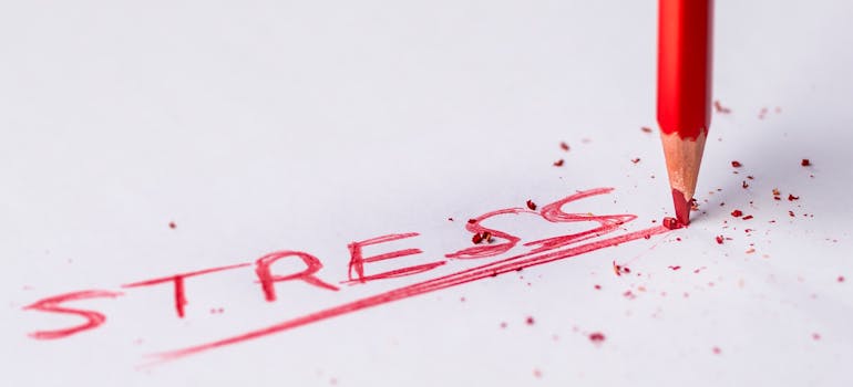 Stress, handwritten text on the paper
