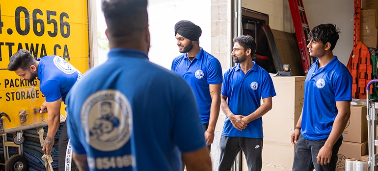 Choose trusted professional movers in Ottawa offering reliable moving and storage solutions nearby for a smooth, stress-free relocation experience.